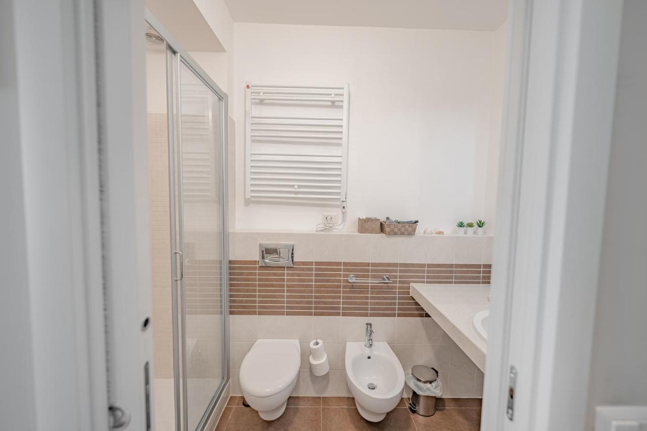 Appartamento Incantevole Con Piscina Vallecrosia Exterior photo